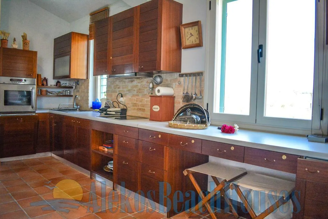 Alekos Beach Houses-Sundance Beach Resort Lixouri 0*,  Greece